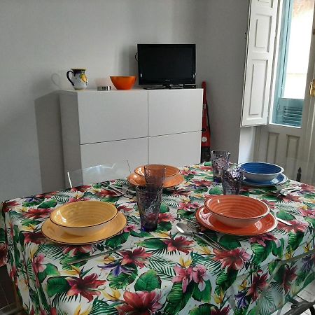 Casa Noa, Il Tuo Appartamento Nel Cuore Di Ortigia Syracuse Luaran gambar