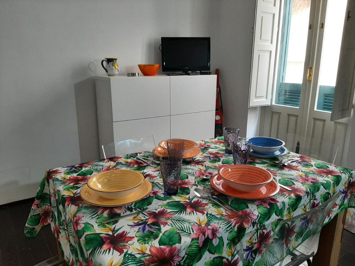 Casa Noa, Il Tuo Appartamento Nel Cuore Di Ortigia Syracuse Luaran gambar